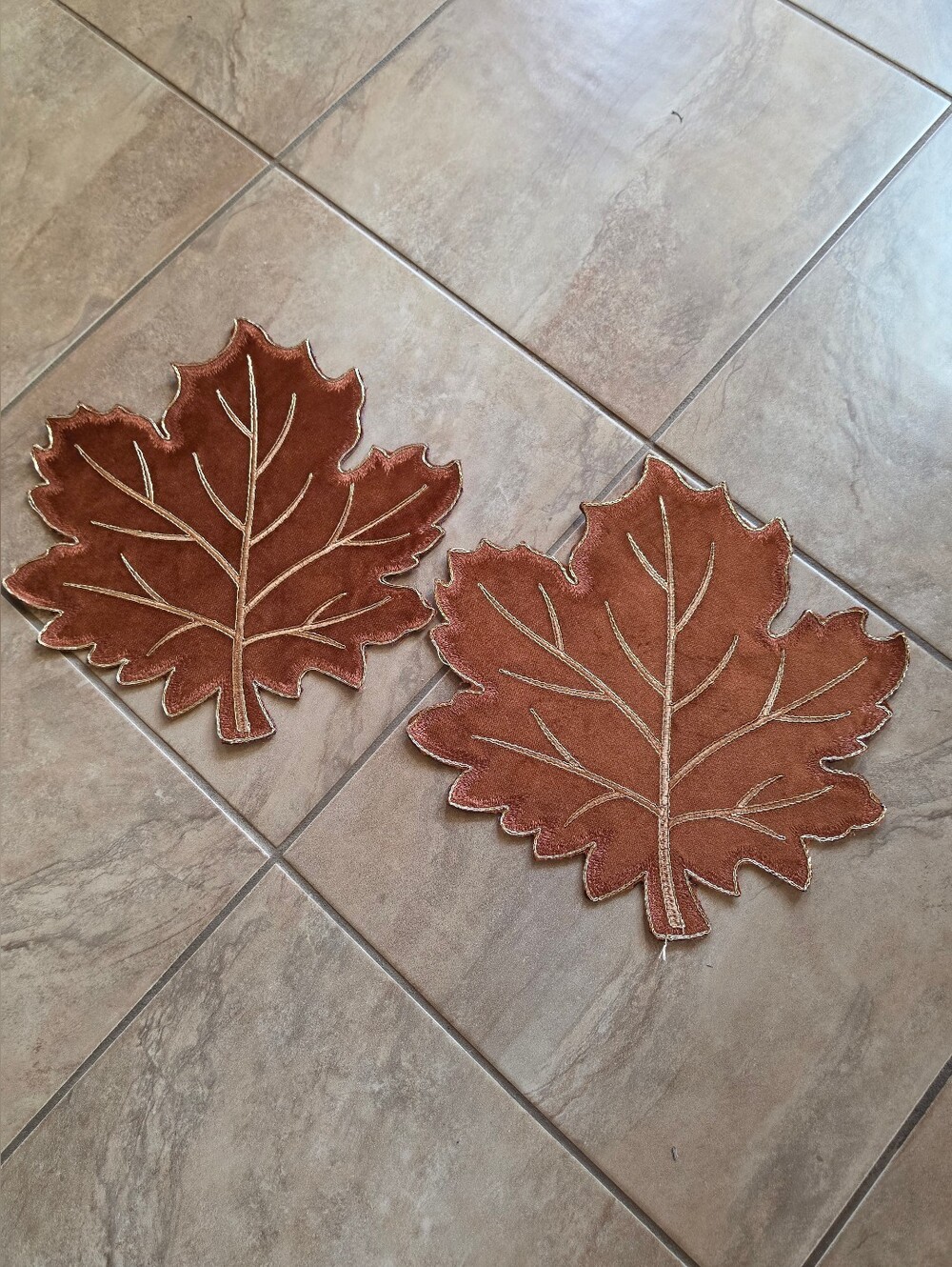 Autumn Leaf Placemat Set - Brown Tan & Metallic Gold - Like New - Set/2